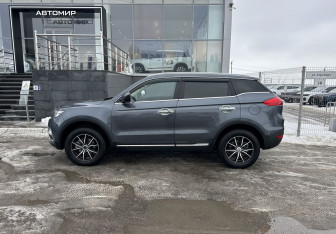 Подержанный автомобиль Geely Atlas 2021 года (8 фото)