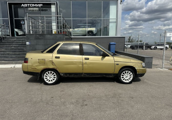 Подержанный автомобиль LADA (ВАЗ) 2110 1999 года (4 фото)