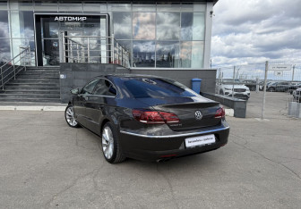 Подержанный автомобиль Volkswagen Passat CC 2012 года (7 фото)
