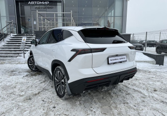 Подержанный автомобиль Jetour Dashing 2023 года (7 фото)