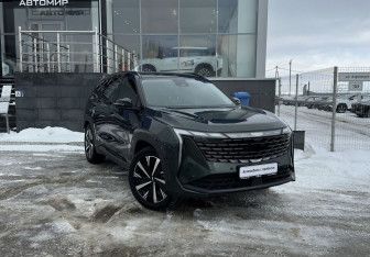 Подержанный автомобиль Geely Atlas 2024 года (3 фото)