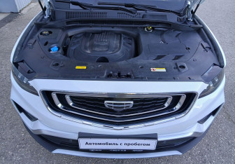 Подержанный автомобиль Geely Atlas Pro 2023 года (14 фото)
