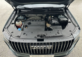 Подержанный автомобиль Jaecoo J7 2024 года (14 фото)