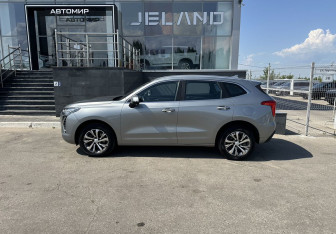 Подержанный автомобиль Haval Jolion 2023 года (8 фото)
