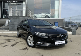 Подержанный автомобиль Opel Insignia Liftback 2018 года (3 фото)
