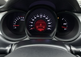 Подержанный автомобиль Kia Ceed Hatchback 2017 года (9 фото)