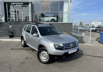 Подержанный автомобиль Renault Duster 2013 года (3 фото)