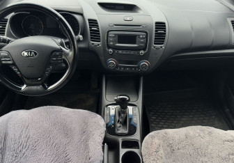 Подержанный автомобиль Kia Cerato Sedan 2018 года (10 фото)