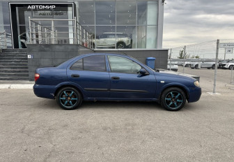 Подержанный автомобиль Nissan Almera Sedan 2005 года (4 фото)