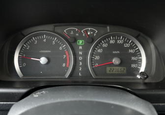 Подержанный автомобиль Suzuki Jimny 2008 года (9 фото)