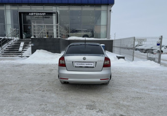 Подержанный автомобиль Skoda Octavia Liftback 2013 года (6 фото)
