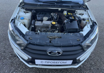 Подержанный автомобиль LADA (ВАЗ) Granta Sedan 2019 года (13 фото)