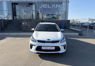Подержанный автомобиль Kia Rio Sedan 2017 года (2 фото)