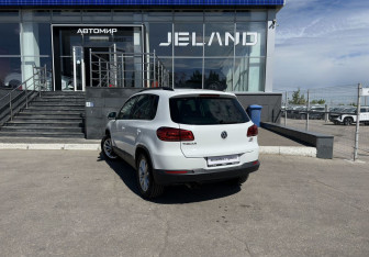 Подержанный автомобиль Volkswagen Tiguan 2016 года (7 фото)