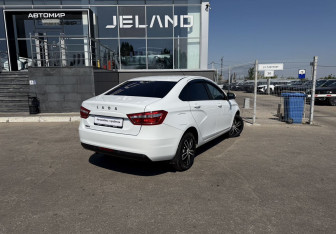 Подержанный автомобиль LADA (ВАЗ) Vesta Sedan 2019 года (5 фото)
