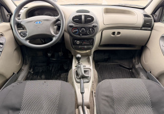 Подержанный автомобиль LADA (ВАЗ) Kalina Sedan 2008 года (10 фото)