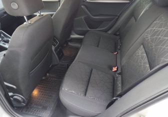 Подержанный автомобиль Skoda Octavia Liftback 2020 года (12 фото)