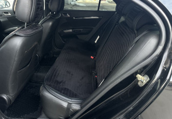 Подержанный автомобиль Geely Emgrand EC7 Sedan 2013 года (12 фото)