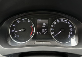 Подержанный автомобиль Skoda Rapid Liftback 2017 года (9 фото)