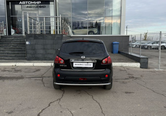 Подержанный автомобиль Nissan Qashqai 2007 года (6 фото)