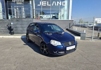 Подержанный автомобиль Volkswagen Polo Hatchback 2008 года (3 фото)