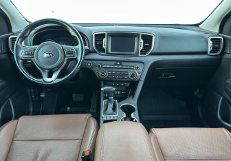 Подержанный автомобиль Kia Sportage 2017 года (10 фото)