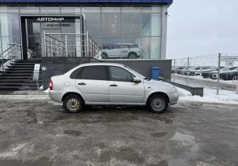 Подержанный автомобиль LADA (ВАЗ) Kalina Sedan 2010 года (4 фото)