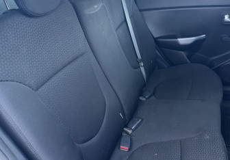 Подержанный автомобиль Kia Rio Sedan 2016 года (12 фото)