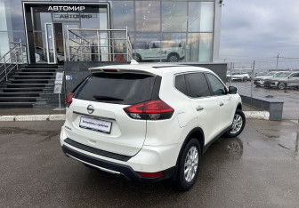 Подержанный автомобиль Nissan X-Trail 2018 года (5 фото)