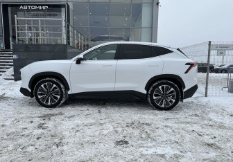 Подержанный автомобиль Jetour Dashing 2023 года (8 фото)