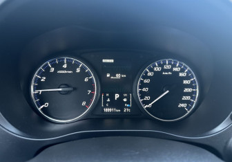 Подержанный автомобиль Mitsubishi Outlander 2014 года (9 фото)