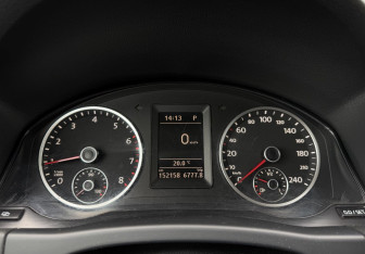 Подержанный автомобиль Volkswagen Tiguan 2011 года (9 фото)