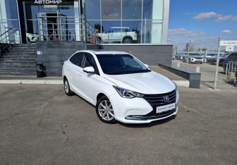 Подержанный автомобиль Changan Alsvin 2023 года (3 фото)