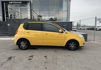 Подержанный автомобиль Chevrolet Aveo Hatchback 2009 года (4 фото)