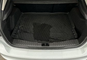 Подержанный автомобиль Ford Focus Hatchback 2012 года (15 фото)