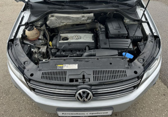 Подержанный автомобиль Volkswagen Tiguan 2015 года (13 фото)