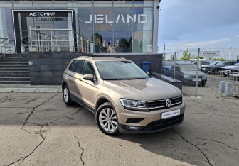 Подержанный автомобиль Volkswagen Tiguan 2019 года (3 фото)