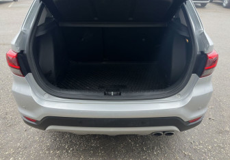 Подержанный автомобиль Kia Rio Hatchback 2019 года (15 фото)