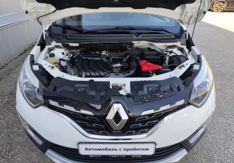 Подержанный автомобиль Renault Kaptur 2021 года (13 фото)