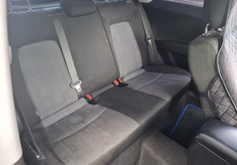 Подержанный автомобиль Kia Ceed Hatchback 2011 года (12 фото)
