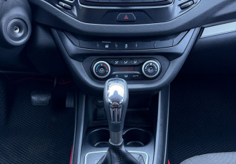 Подержанный автомобиль LADA (ВАЗ) Vesta Sedan 2019 года (11 фото)