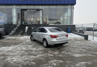 Подержанный автомобиль LADA (ВАЗ) Vesta Sedan 2016 года (7 фото)