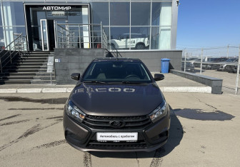 Подержанный автомобиль LADA (ВАЗ) Vesta Sedan 2019 года (2 фото)