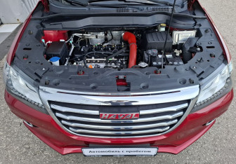 Подержанный автомобиль Haval H2 2016 года (14 фото)