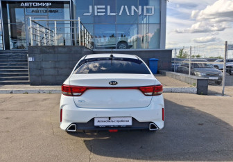 Подержанный автомобиль Kia Rio Sedan 2020 года (6 фото)