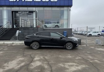 Подержанный автомобиль Omoda S5 2023 года (4 фото)