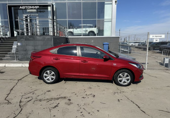 Подержанный автомобиль Hyundai Solaris Sedan 2019 года (4 фото)