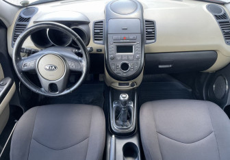 Подержанный автомобиль Kia Soul 2012 года (10 фото)
