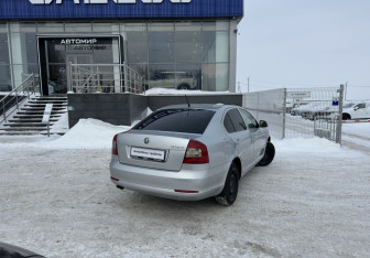 Подержанный автомобиль Skoda Octavia Liftback 2013 года (5 фото)