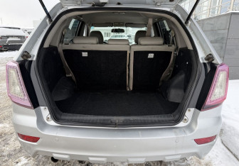 Подержанный автомобиль Lifan X60 2012 года (15 фото)